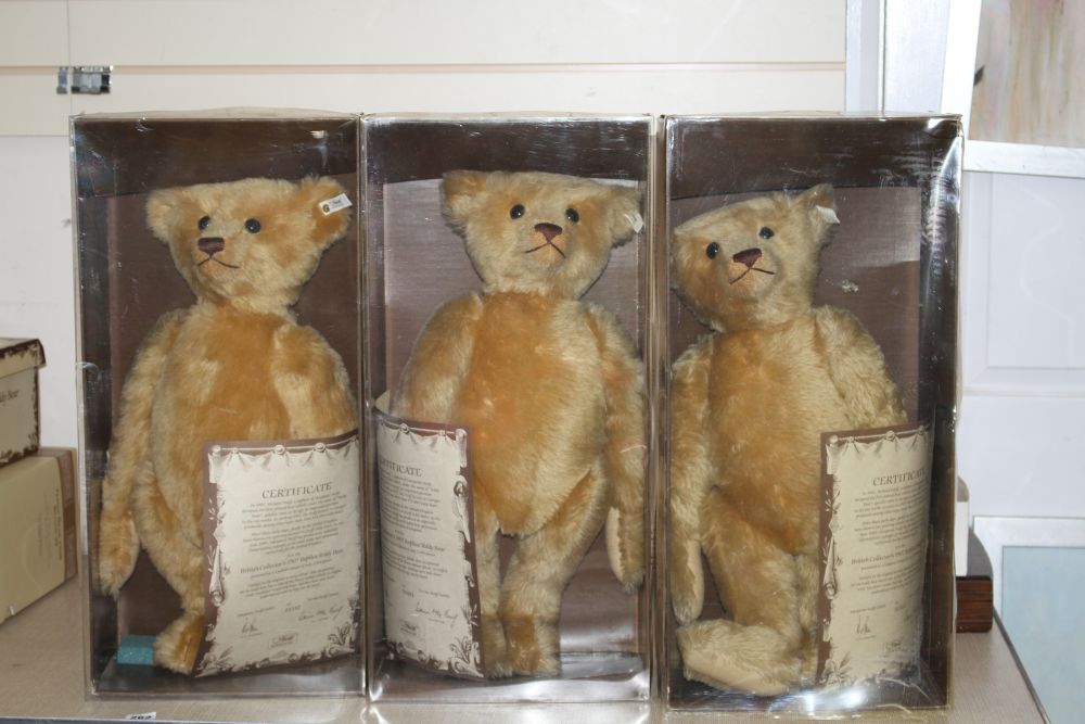 Three Steiff 1907 limited edition collectors bears, number 061, 310 and 332